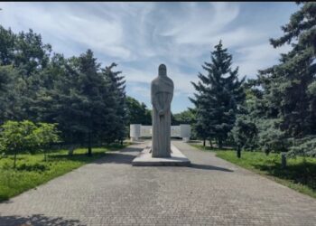 В Геническе планируется благоустроить Сквер Воинской Славы.