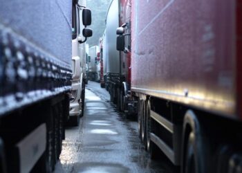 За покинуті за кордоном фури заплатять звичайні українці – ЭКОНОМИКА