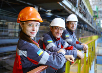 У Запоріжжі випускники можуть працевлаштуватися на Запоріжсталь та отримати додаткові 50 тис. грн — що для цього потрібно | Новости Запорожья