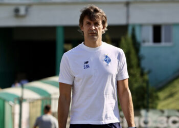 «Динамо» виграло ювілейний матч для свого головного тренера