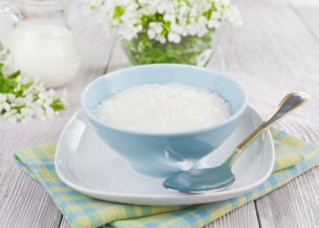 Когда вводить в прикорм рис и чем он полезен для малыша