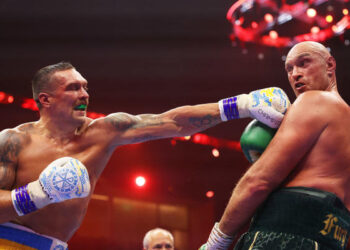 Организатор реванша Усик — Фьюри показал захватывающее промо боя — Спорт ):Бокс