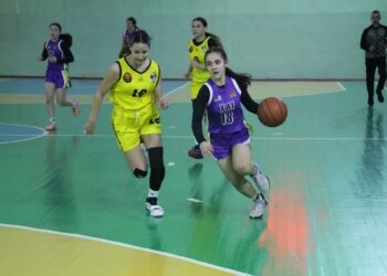 ВЮБЛ серед дівчат 2011 року: ХАІ та Рівненщина виграли по два матчі в Переяславі — Федерація баскетболу України