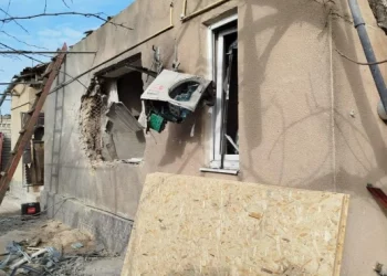 За добу росіяни обстріляли 32 населені пункти Херсонщини: двоє людей загинули, двоє людей поранені