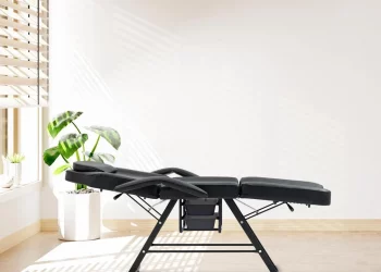 Як обрати та купити косметологічну кушетку в інтернет-магазині