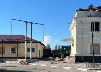 Росіяни знову обстріляли залізничний вокзал в Херсоні