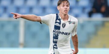 Цена украинцев в Италии: Довбик упал в цене, Попов обгоняет Малиновского