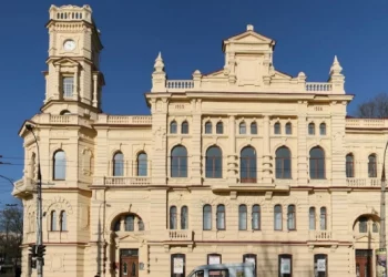 Росіяни обстріляли в Херсоні музей