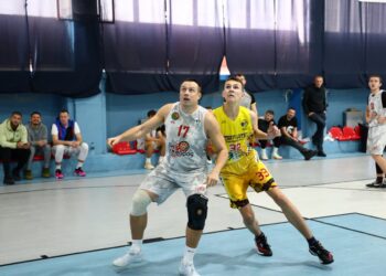 В Ужгороді відбулись матчі стартогово туру Першої ліги: фотогалерея — Федерація баскетболу України