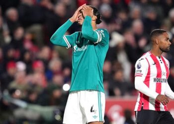 «Ливерпуль» не смог спастись в матче против «Брентфорда»