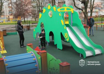 У запорізькому парку Героїв Нацгвардії в Хортицькому районі встановили камери | Новости Запорожья