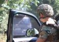 З небезпечного району Херсона евакуювали чоловіка з інвалідністю та жінку. ВІДЕО