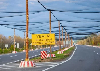 Із Дніпровського району Херсона евакуювали маломобільного чоловіка. ВІДЕО